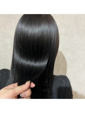 シアン(CYAN) うる艶髪質改善トリートメント