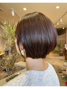 カフネ(cafune) 大人かわいいショートボブ