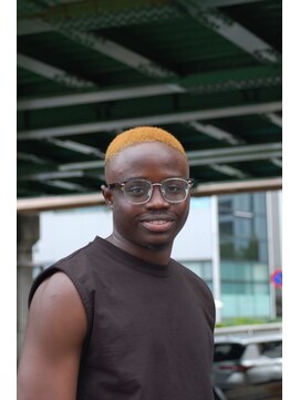 ツークツワンク バーバー 新宿(ZUG2WANG BARBER) ボーズフェード