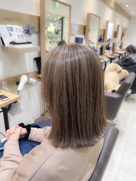 ミラバイケンジ 藤沢(Mira by KENJE) 白髪ぼかし/脱白髪染め/30代40代50代【藤沢/藤沢駅】