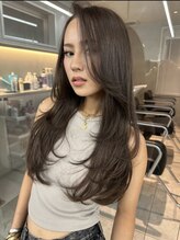 《*ロングヘアとの相性も良いレイヤーカット*》ロングヘアでも動きのあるヘアスタイルに＊(河内長野)