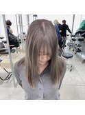 ミルキーグレージュ