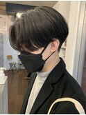 センターパートスパイラルパーマツーブロック刈り上げメンズヘア