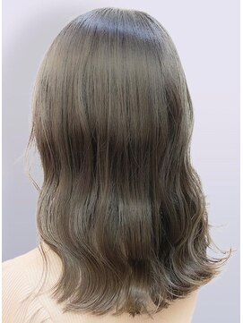 ユキオ ダル(Yukio Dal) 20代30代40代髪質改善トリートメント艶感ストレート透明感