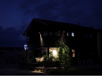 ハット(HUT)の写真/たくさんの綺麗を生み出した高い技術力を持つオーナーのマンツーマン施術。お客様に合わせて柔軟にご対応。