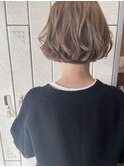 お顔の血色感アップ!ハイトーンベージュ