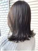 グレージュ切りっぱなしボブ前髪ありミニボブミルクティベージュ