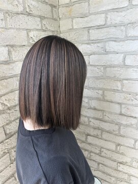 ベルシュヴー(belles cheveux) 透明感のあるブリーチありデザインカラー
