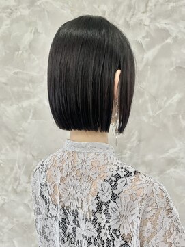 ガーデン バイ イル(GARDEN by illu Co.Ltd) タイトストレートボブ