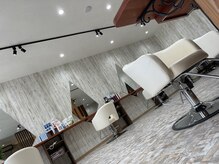 オリバー(ORiVER)の雰囲気（広々とした店内になります。）