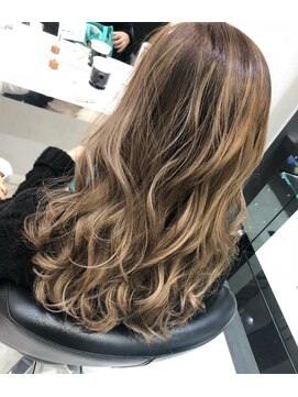 クレア 相武台(CREA) 30代白髪ぼかしカラー【相武台/ハイライト/髪質改善/座間】