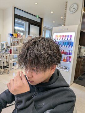 プロ ヘア テック(PRO HAIR TEC) ツイストパーマ×フェードで魅せる漢らしさ!