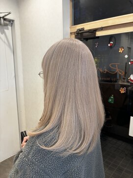 リングバイモアムー(Ring by Moremuu) ホワイトベージュ