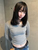 スウィープ(sweep)&nbsp;顔周りざくざくレイヤー/Cut【広 香】