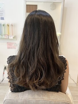 ラテ(Latte) 【hair partner Latte】ロング×オリーブベージュ