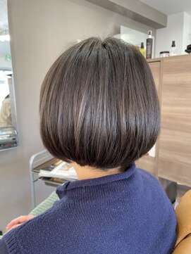 アリー(Ari-) ショートボブ