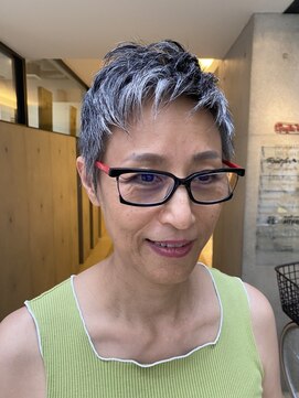 ヘアーサロン デライト(DELIGHT) セシルカット