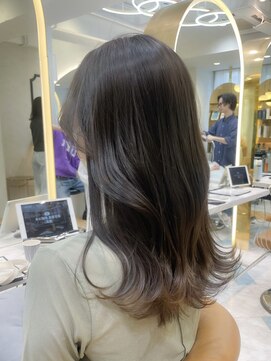 ロンドプランタン 恵比寿(Lond Printemps) ゆるウェーブヘア　ダメージ０イノアカラーのカーキベージュ