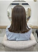 柔らかベージュ