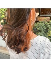 ≪インナーカラー≫で髪の内側の色だけを変えてヘアアレンジを楽しんでみませんか？