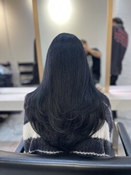 ブレンド 渋谷(BLend) 縮毛矯正.レイヤーカット.ブルーブラック.髪質改善. 黒髪