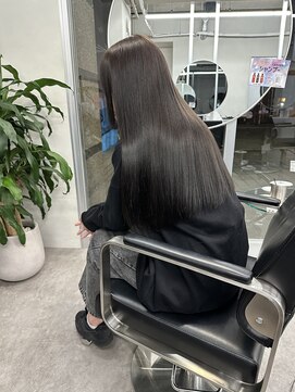 ティント 梅田(Tint) 【Ryota】地毛風艶カラー《大阪梅田駅》