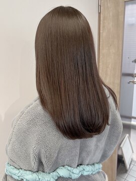 ミュラ(mulah) ベージュブラウン艶カラー＊ストレートヘア透明感カラー/明大前