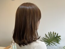 フラッフィーヘアー(FLUFFY hair)の雰囲気（繰り返す白髪染めによる頭皮刺激・毛髪劣化を想定した施術工程）