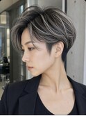 白髪ぼかしハイライト×大人色気漂うのハンサムショート