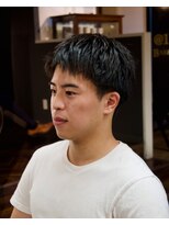 ワンワンオー バーバーショップ 博多店(@110 BARBER SHOP)&nbsp;刈り上げセンターパートサイドパートローフェード無造作ヘア