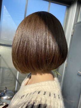 ファイブポイント(Five Point) ショートボブ