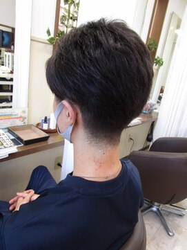 コアフィールフィス(COIFFURE fils) 《見附　今町》メンズ　ハンサムショート　刈り上げ