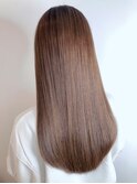 オトナ女子ツヤ髪アッシュカラーふんわりミディシースルーバング