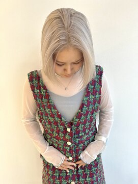 コト 福井大和田店(coto) 福井　大和田　ハイトーン　ホワイトカラー　10代　20代　ボブ