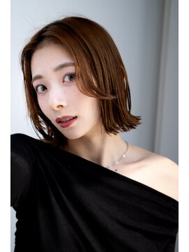 レノラ 本町(LENORA) 20代30代大人かわいいナチュラル暗髪エアーストレートヘア