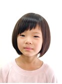 お子様カット　前下がり　ボブ