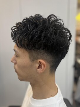 フランクスバーバーリザーブ 人形町店(FRANK’S BARBER RESERVE) ソフトツイストパーマ y