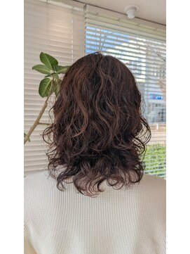 アース 三田南ウッディタウン店(HAIR&MAKE EARTH) 20代30代40代大人可愛いデジタルパーマナチュラルくせ毛風 3/18