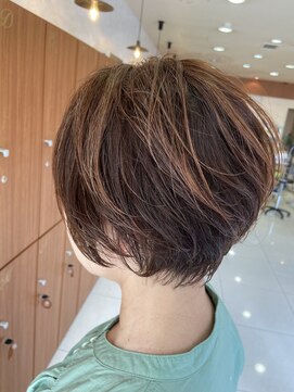 レイフィールド 滝の水店 愛され大人丸みショートボブ20代30代40代50代