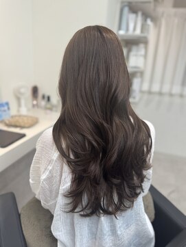 クアン(Cuan) オトナ美髪レイヤーロング/美髪/ヘッドスパ/頭身浴/髪質改善