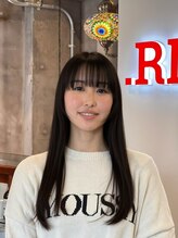 スタッフが厳選した最高峰の薬剤を使用。髪への負担に配慮した施術