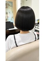 ヘア&エステ ヒロイン 西武池袋店&nbsp;大人上品コンパクト艶感ボブスタイル。