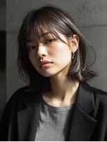 ロッソ 大橋店(Rosso) 耳かけのナチュラル外ハネミディ【大橋】