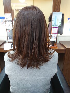 アローズ ステラプレイス店(HELLO'S) ミディアムボブ