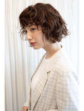 マグノリア オモテサンドウ(MAGNOLiA Omotesando) 無造作な動きが可愛い！フラッフィパーマ♪・・・担当KAYO