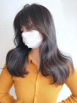 アイティーバイアルバム 下北沢店(IT by ALBUM) グレージュロング_アースカラーくびれヘアツートン_ba363564