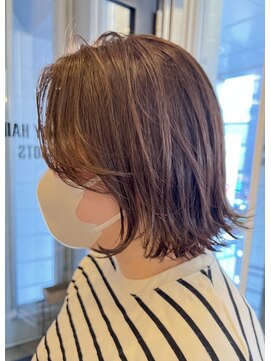 バディヘア ルーツ(BUDDY HAIR ROOTS) ナチュラルボブウルフ、ベージュグレージュ