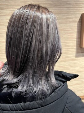 フェリエットバイビークール(feliette by Be-COOL) 【バレイヤージュ】ホワイトシルバー