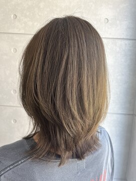 オル(Olu) ナチュラルレイヤーカット