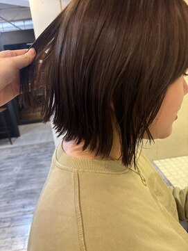 エミュー(emue) 髪質改善カラー20代艶感ブラウンカラー